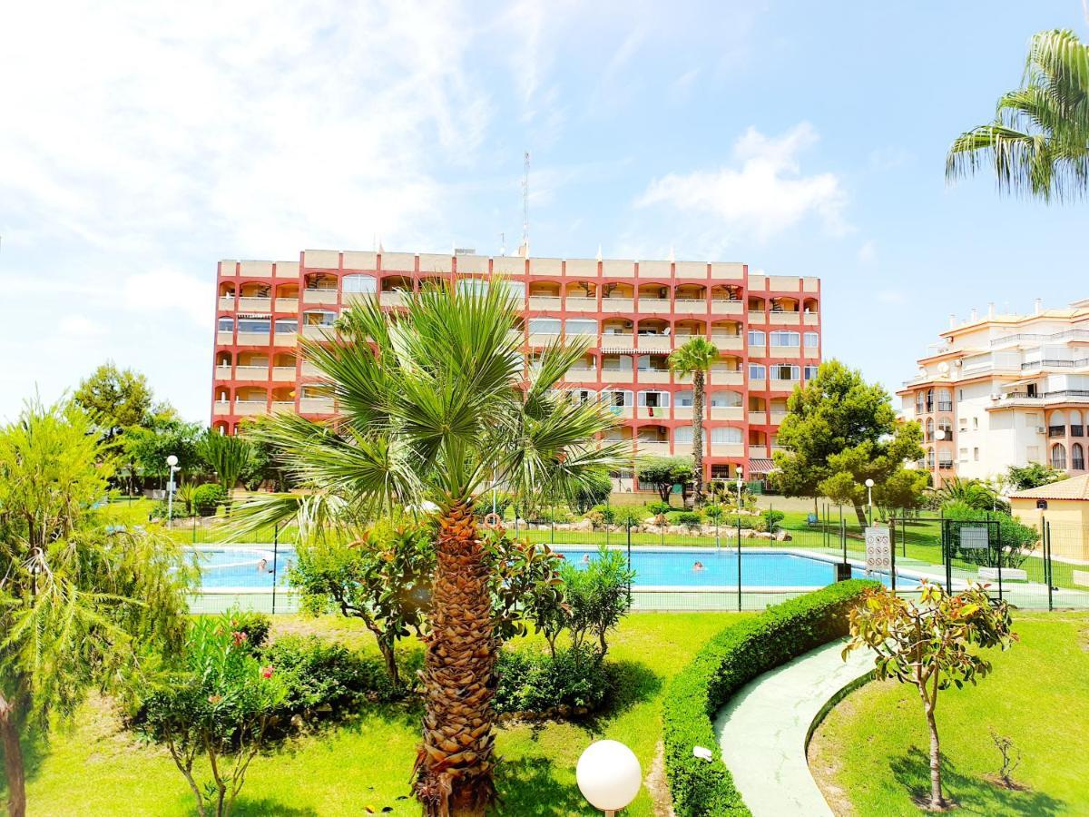 Best House Paola Torrevieja Eksteriør bilde